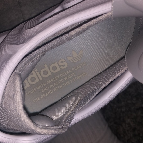 Adidas wavy shoes - Picture 4 of 4